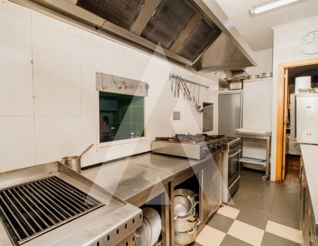 Negócio para Cedência de Quotas em Sé Nova, Santa Cruz, Almedina e São Bartolomeu Foto 16