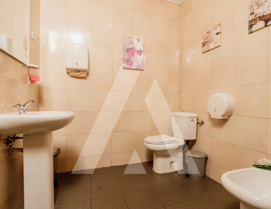 Negócio para Arrendamento em Sé Nova, Santa Cruz, Almedina e São Bartolomeu Foto 19