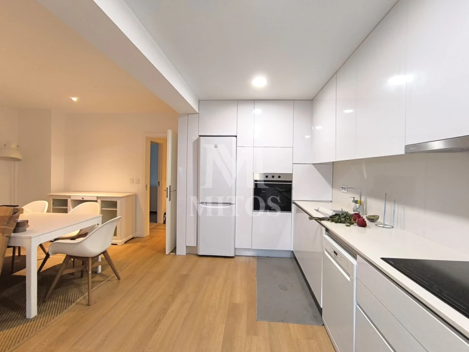 Apartamento T3 para Arrendamento em Santa Maria Maior e Monserrate e Meadela Foto 3