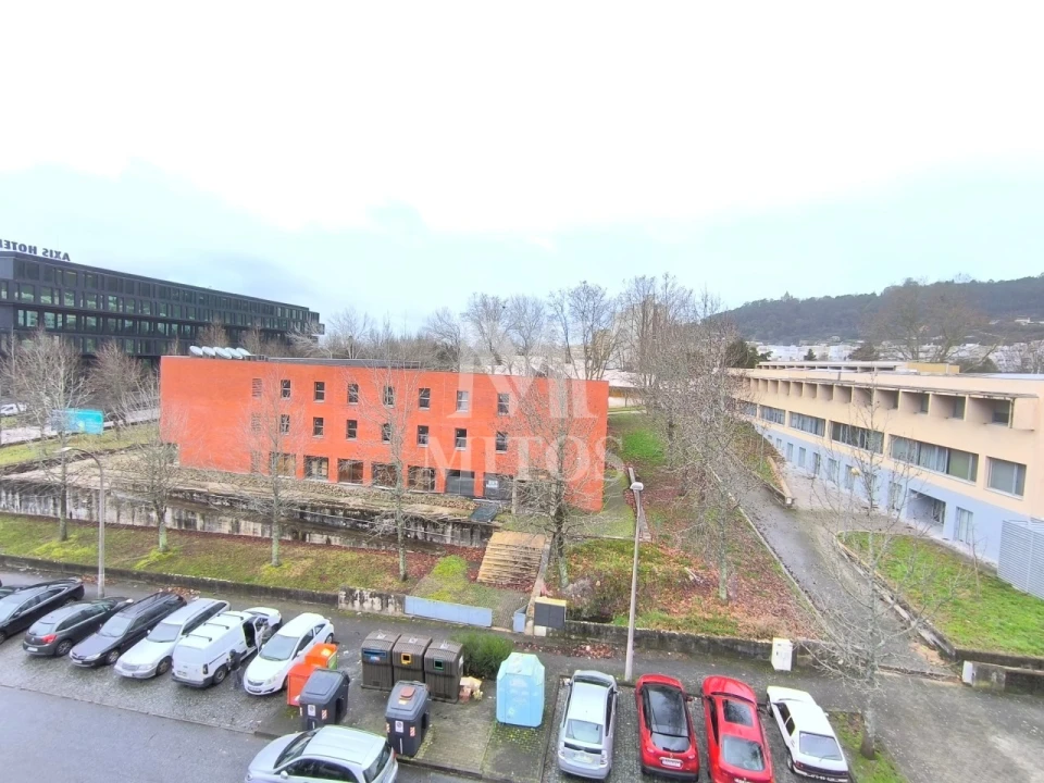 Apartamento T3 para Arrendamento em Santa Maria Maior e Monserrate e Meadela Foto 14