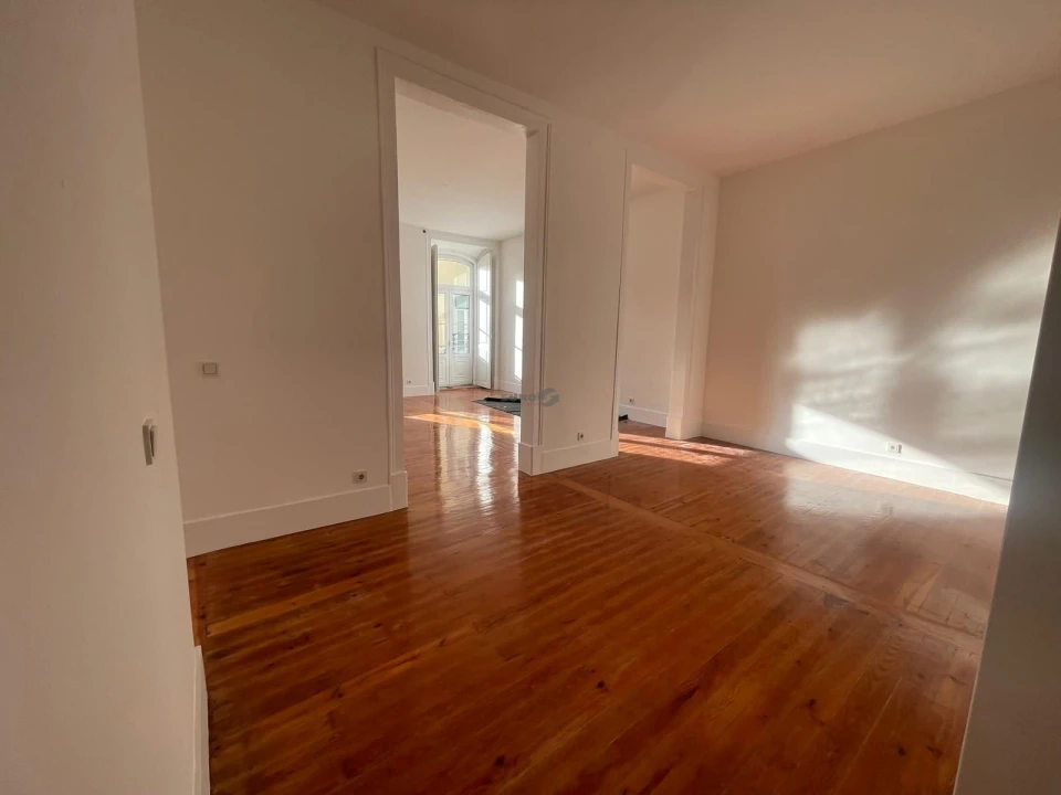 Apartamento T2 para Arrendamento em Santa Maria Maior Foto 20