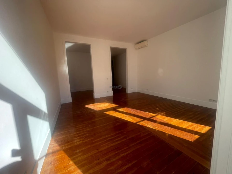 Apartamento T2 para Arrendamento em Santa Maria Maior Foto 16
