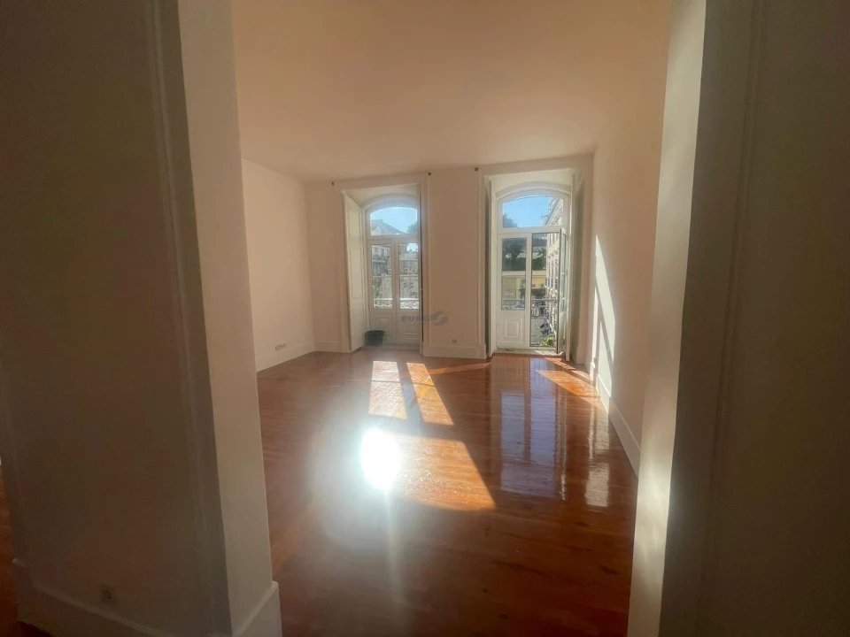 Apartamento T2 para Arrendamento em Santa Maria Maior Foto 18