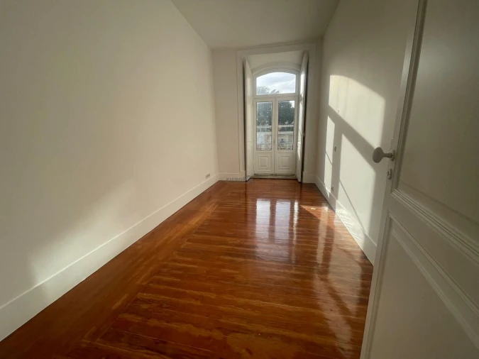 Apartamento T2 para Arrendamento em Santa Maria Maior Foto 12