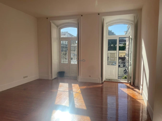 Apartamento T2 para Arrendamento em Santa Maria Maior Foto 19