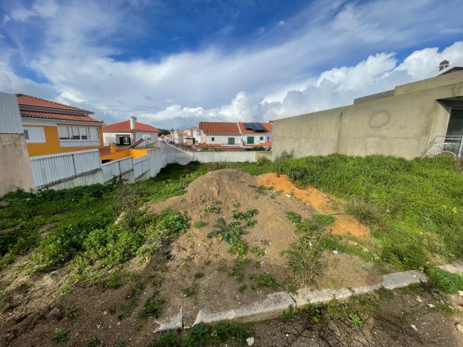 Terreno para Venda em Charneca de Caparica e Sobreda Foto 3