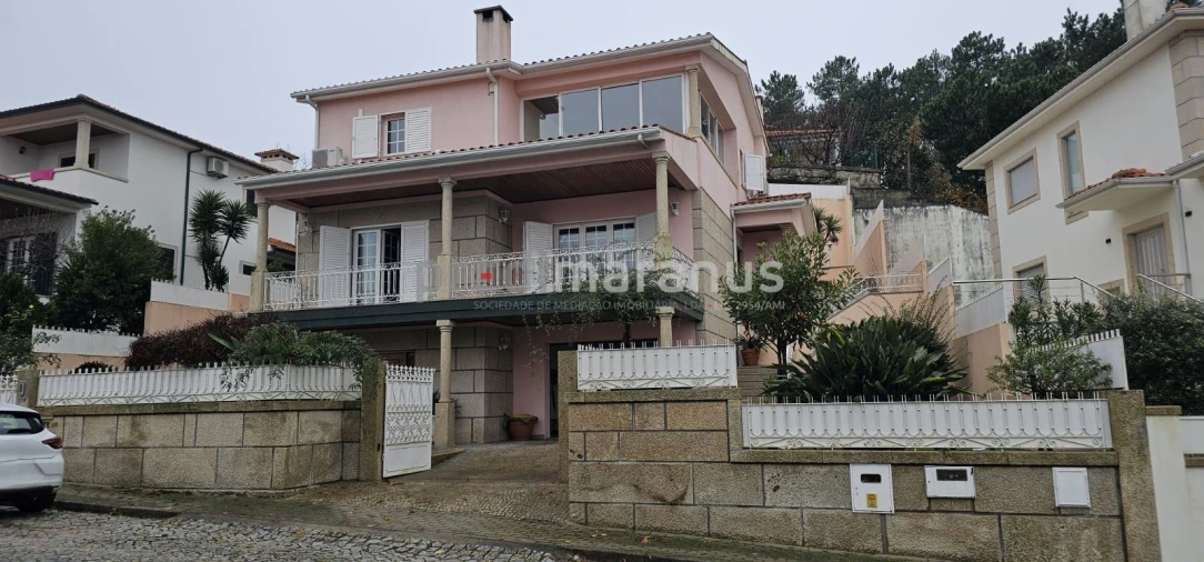 Moradia T3 para Venda em Amarante (São Gonçalo), Madalena, Cepelos e Gatão Foto 1