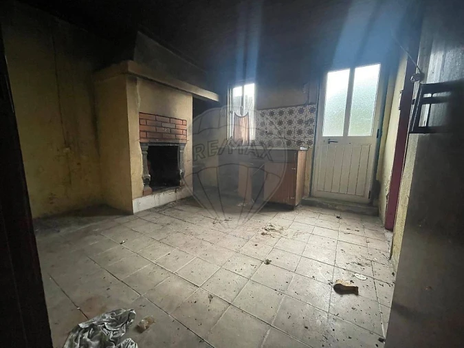 Moradia T2 para Venda em Soure Foto 6