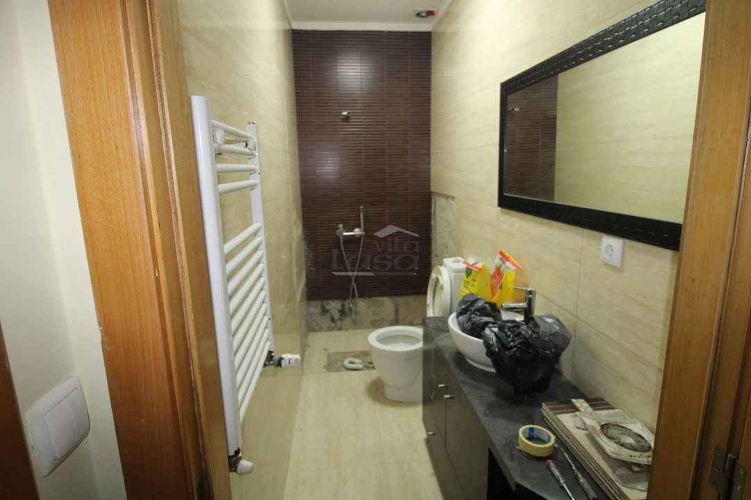 Apartamento T3 para Arrendamento em Santa Marinha e São Pedro da Afurada Foto 5