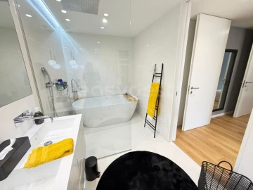 Apartamento T2 para Venda em Benfica