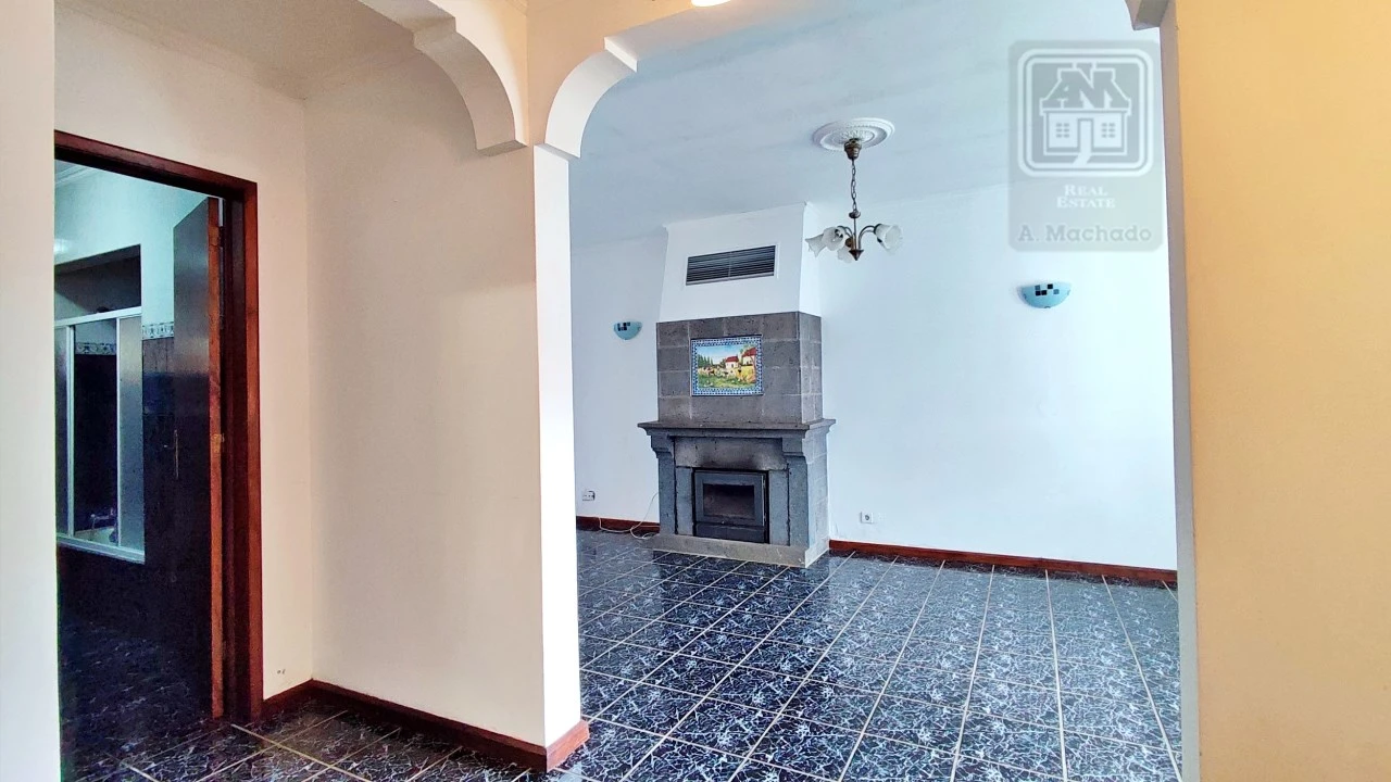 Moradia T3 para Venda em Pico da Pedra Foto 10