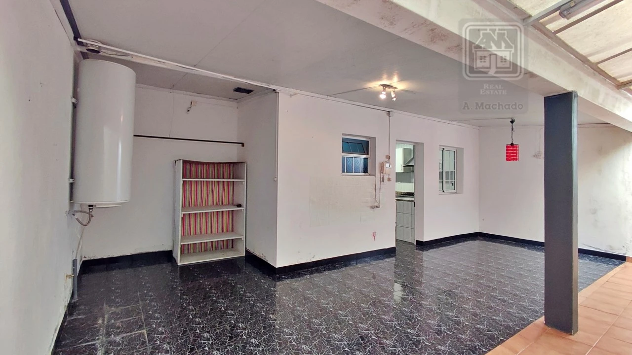 Moradia T3 para Venda em Pico da Pedra Foto 49