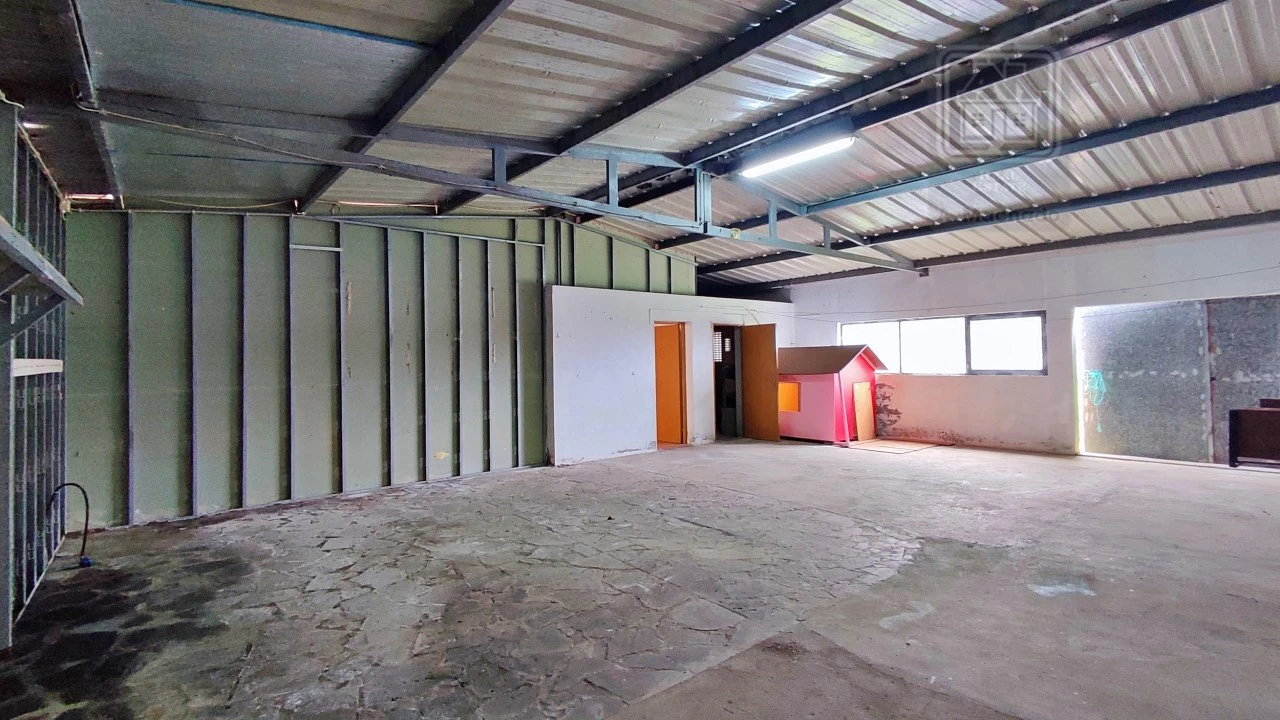 Moradia T3 para Venda em Pico da Pedra Foto 53