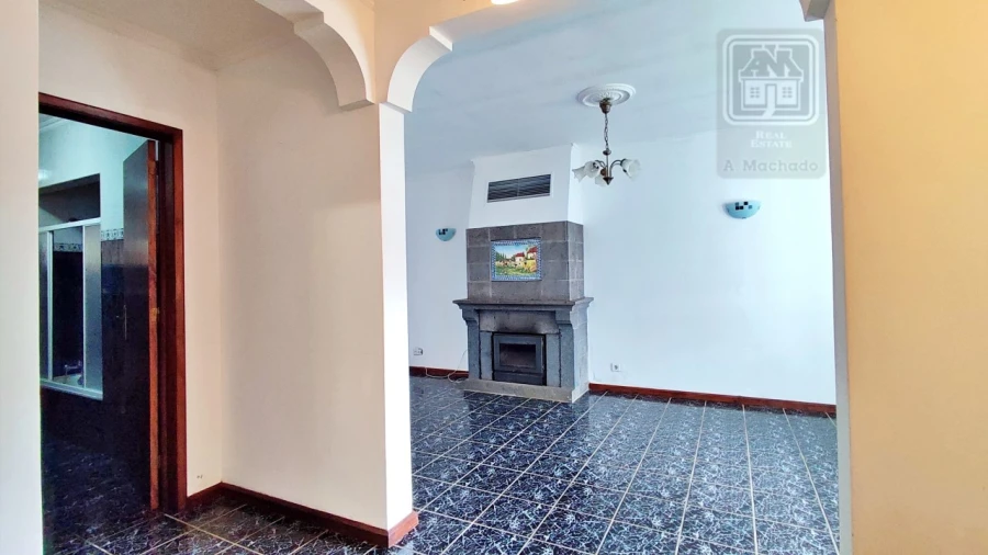 Moradia T3 para Venda em Pico da Pedra Foto 10