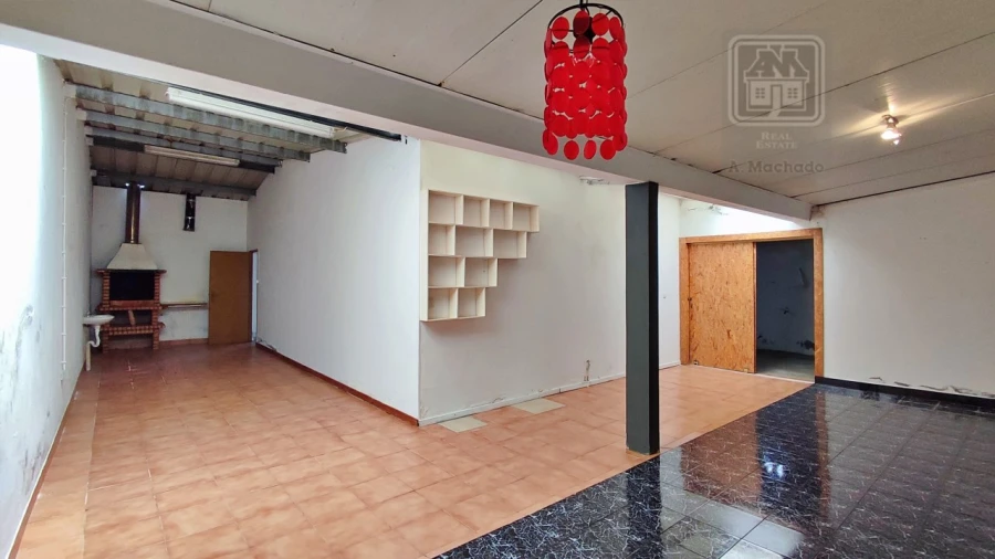 Moradia T3 para Venda em Pico da Pedra Foto 47