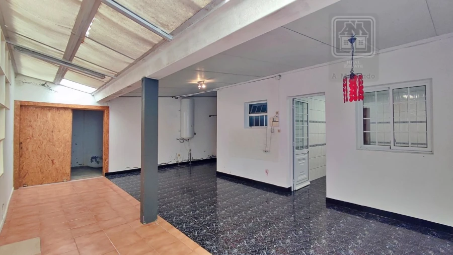 Moradia T3 para Venda em Pico da Pedra Foto 48