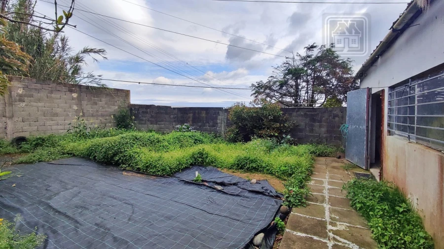 Moradia T3 para Venda em Pico da Pedra Foto 57