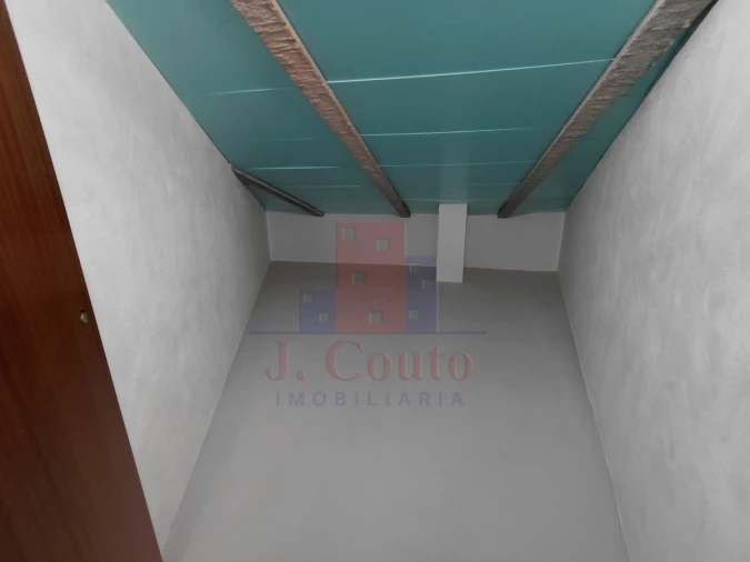 Apartamento T3 para Arrendamento em Nossa Senhora do Pópulo, Coto e São Gregório Foto 21