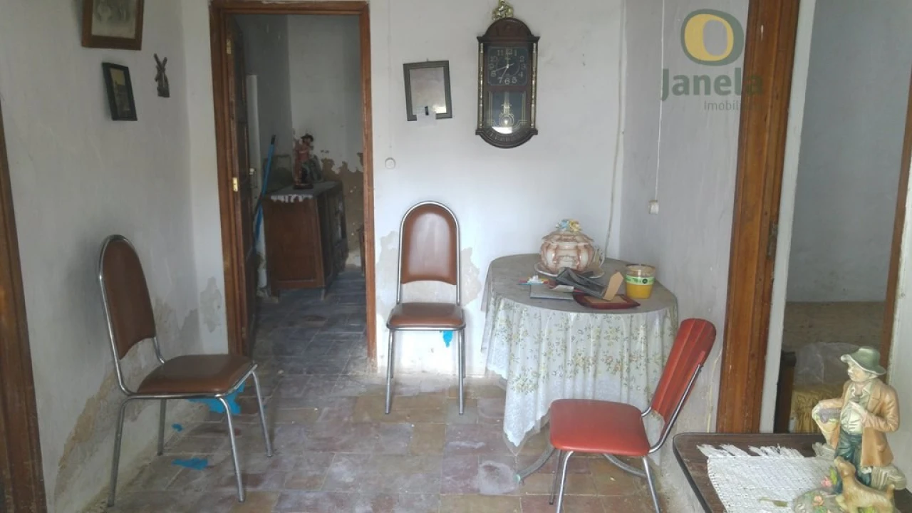 Moradia T3 para Venda em Alte Foto 3