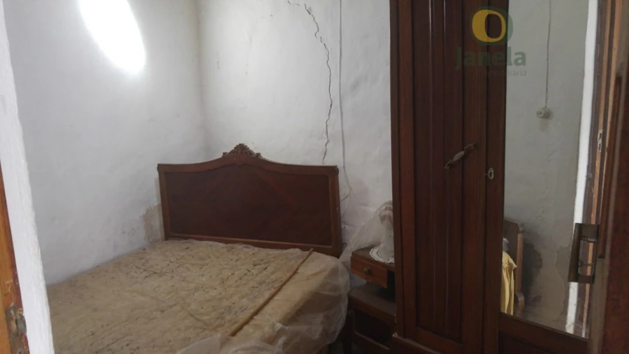 Moradia T3 para Venda em Alte Foto 4