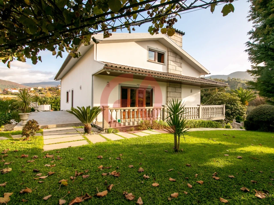 Moradia T5 para Venda em Barroças e Taias Foto 1