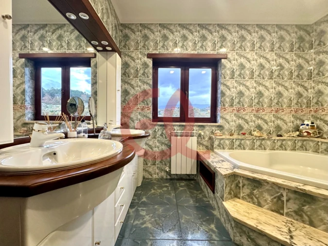 Moradia T5 para Venda em Barroças e Taias Foto 23