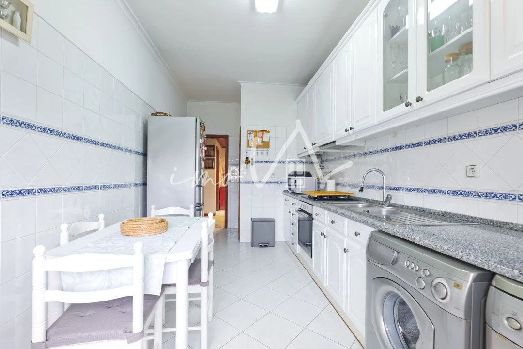 Apartamento T3 para Venda em Póvoa de Santa Iria e Forte da Casa Foto 9