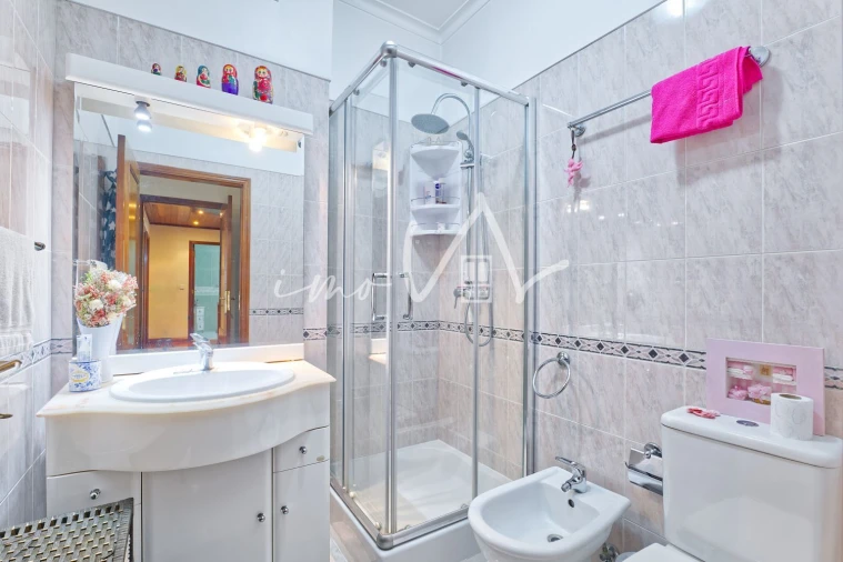 Apartamento T3 para Venda em Póvoa de Santa Iria e Forte da Casa Foto 17