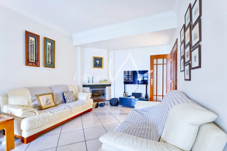 Apartamento T3 para Venda em Póvoa de Santa Iria e Forte da Casa Foto 11