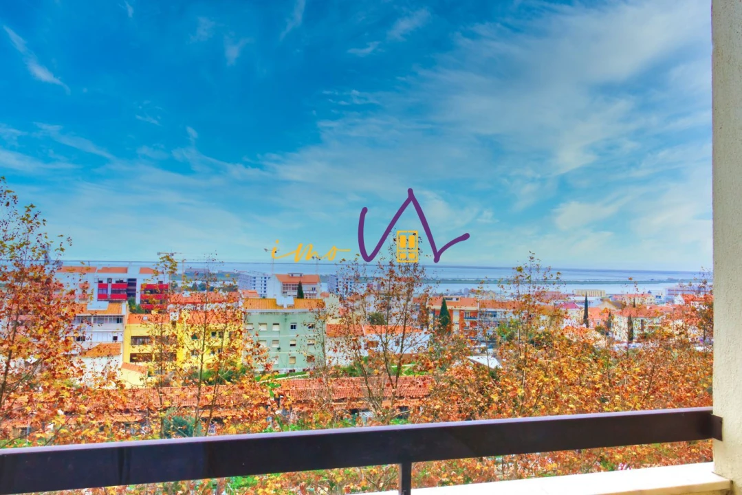 Apartamento T3 para Venda em Póvoa de Santa Iria e Forte da Casa Foto 4