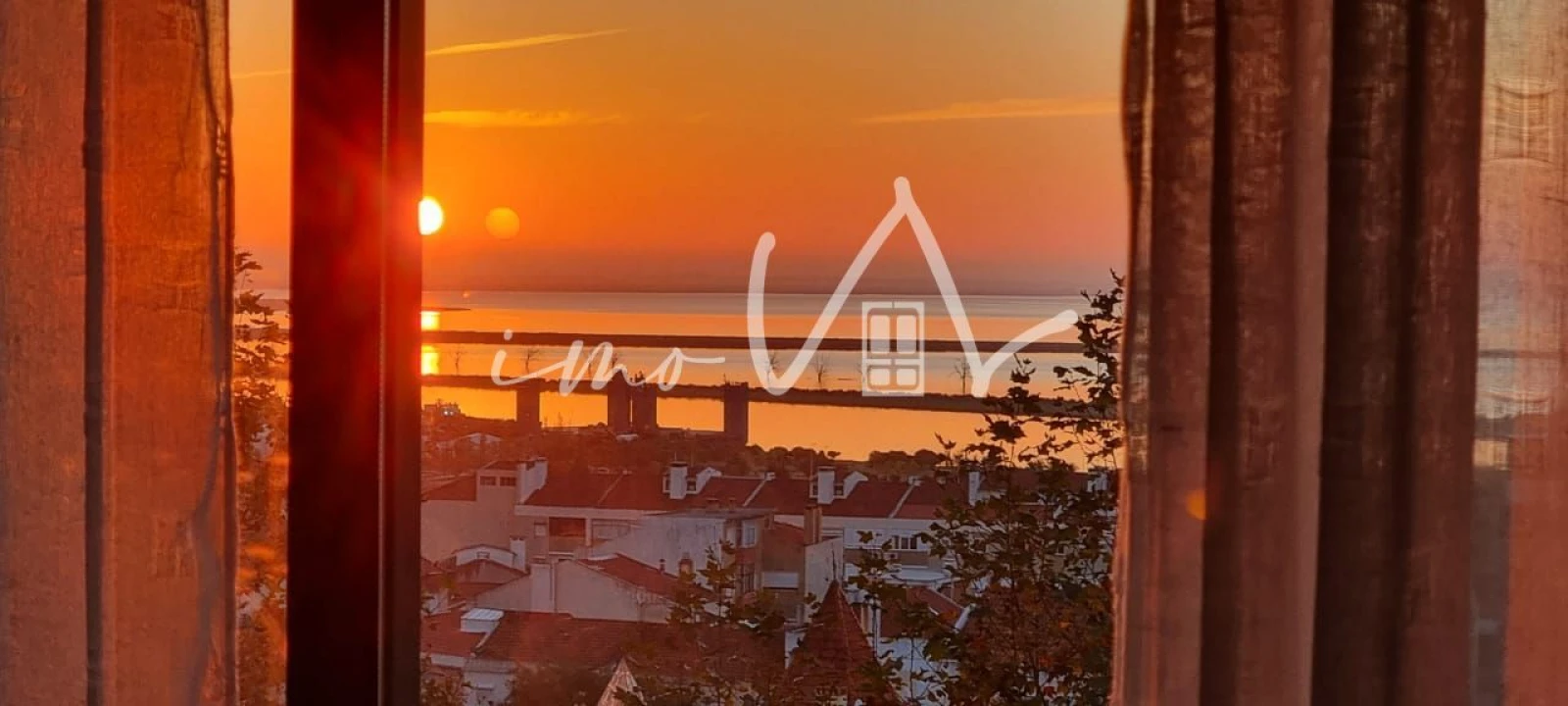 Apartamento T3 para Venda em Póvoa de Santa Iria e Forte da Casa Foto 1