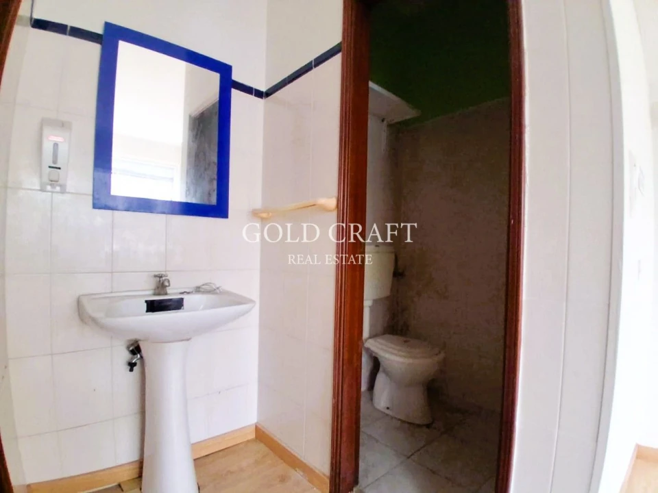 Loja para Arrendamento em Rio de Mouro Foto 7