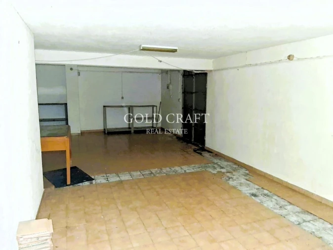 Loja para Arrendamento em Rio de Mouro Foto 11