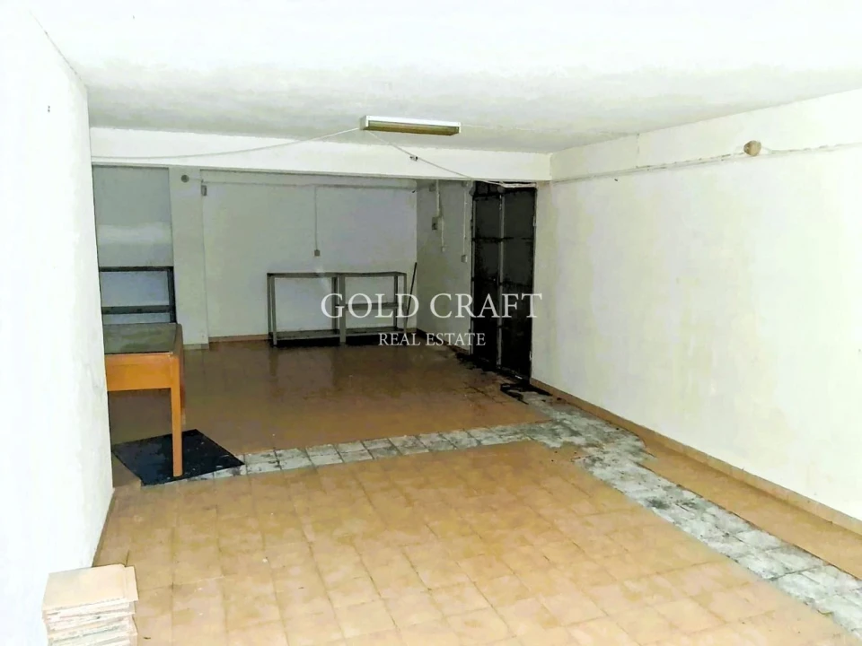 Loja para Arrendamento em Rio de Mouro Foto 11