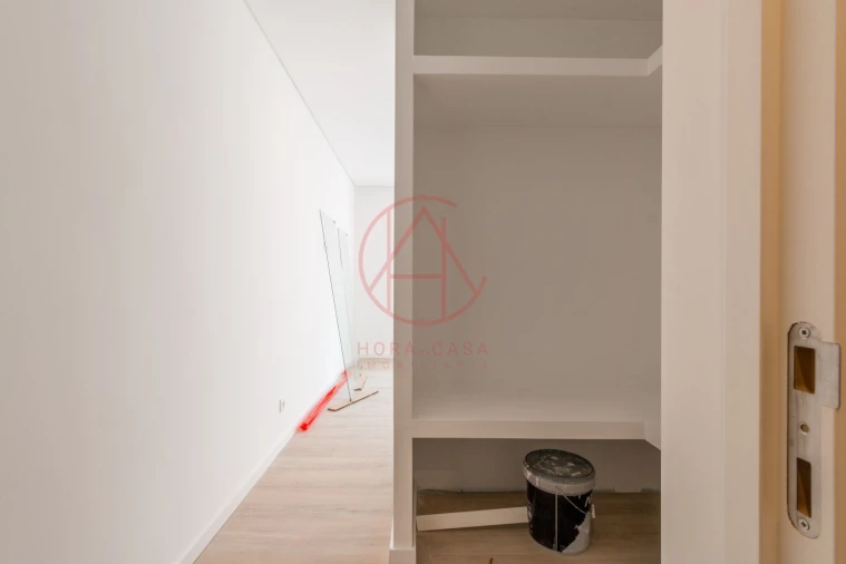 Apartamento T4 para Venda em Almada, Cova da Piedade, Pragal e Cacilhas Foto 27