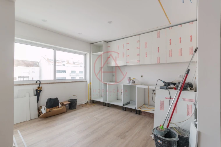 Apartamento T4 para Venda em Almada, Cova da Piedade, Pragal e Cacilhas Foto 5