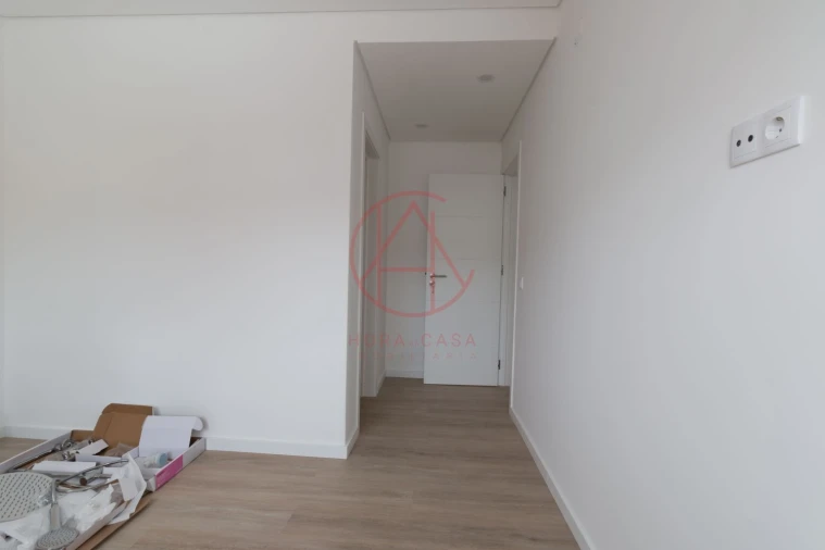 Apartamento T4 para Venda em Almada, Cova da Piedade, Pragal e Cacilhas Foto 10