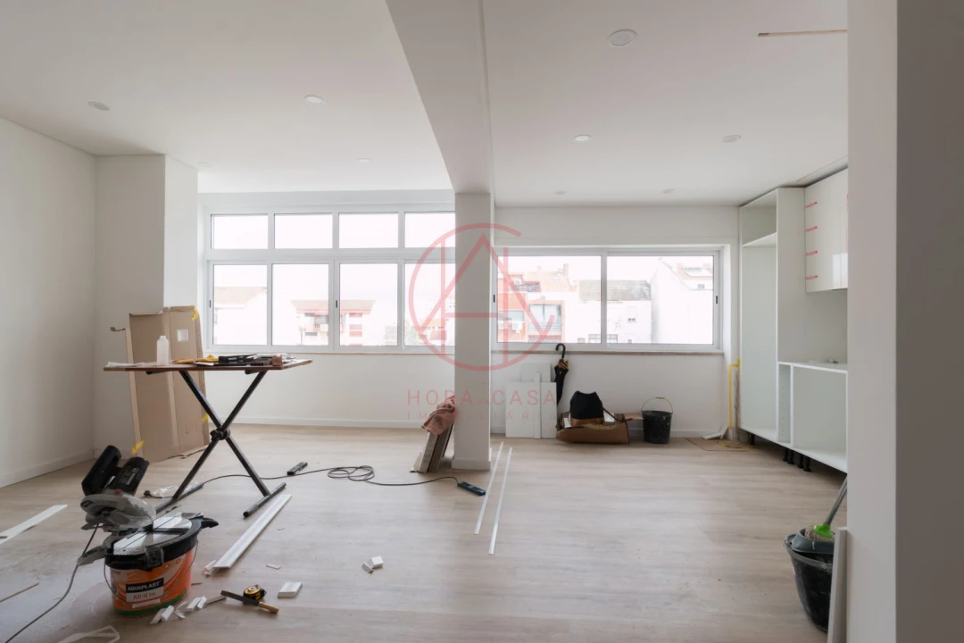 Apartamento T4 para Venda em Almada, Cova da Piedade, Pragal e Cacilhas Foto 2