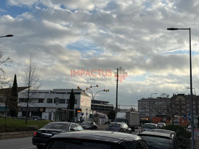 Loja para Arrendamento em Bougado (São Martinho e Santiago) Foto 3