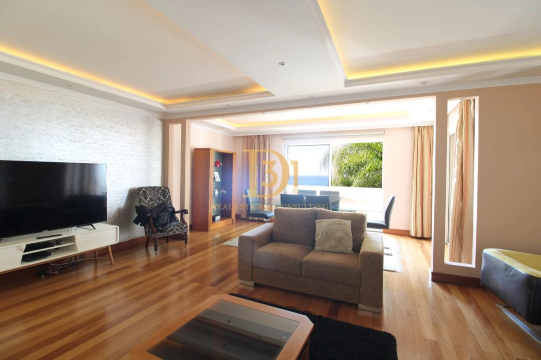 Apartamento T4 para Venda em São Martinho Foto 5