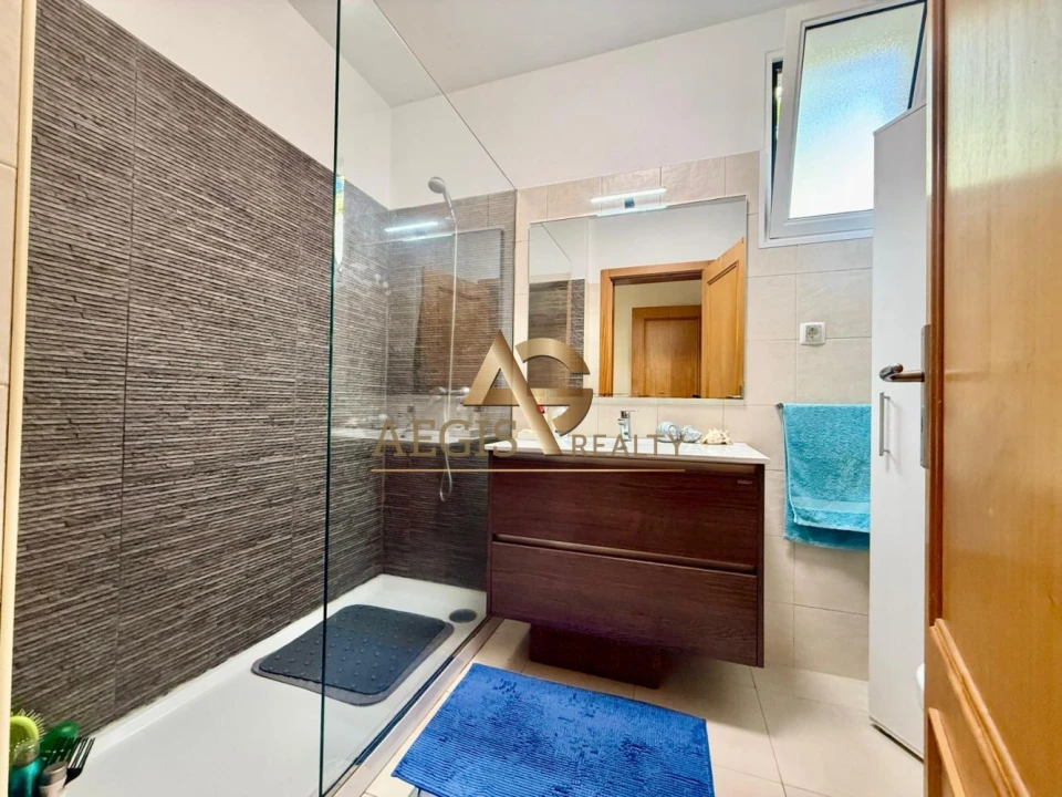 Apartamento T2 para Venda em Santo Antonio Foto 21