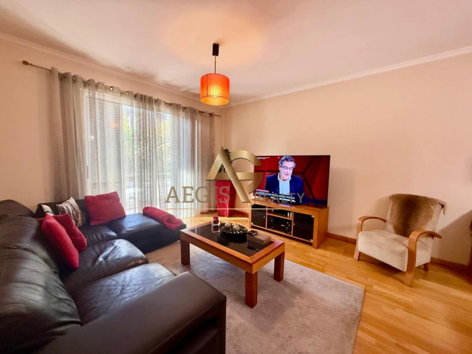 Apartamento T2 para Venda em Santo Antonio Foto 8