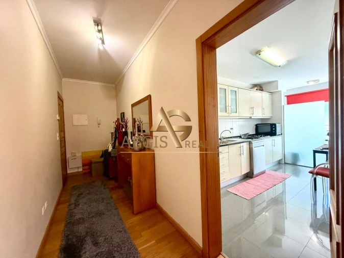 Apartamento T2 para Venda em Santo Antonio Foto 12