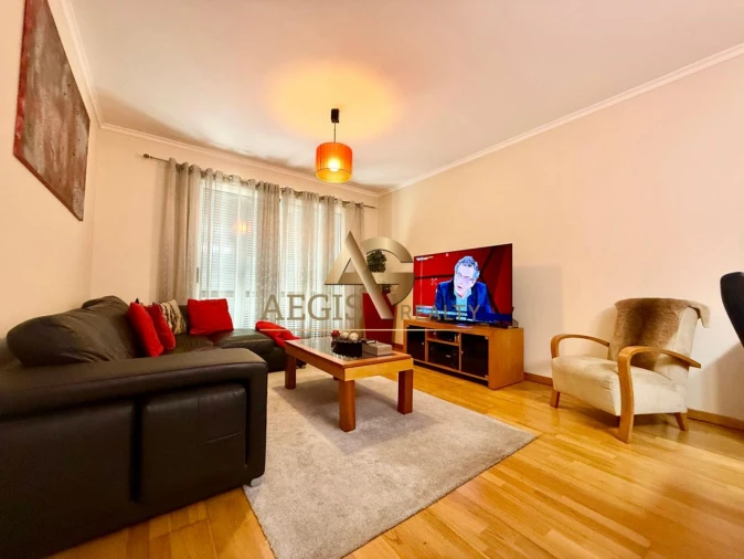 Apartamento T2 para Venda em Santo Antonio Foto 3
