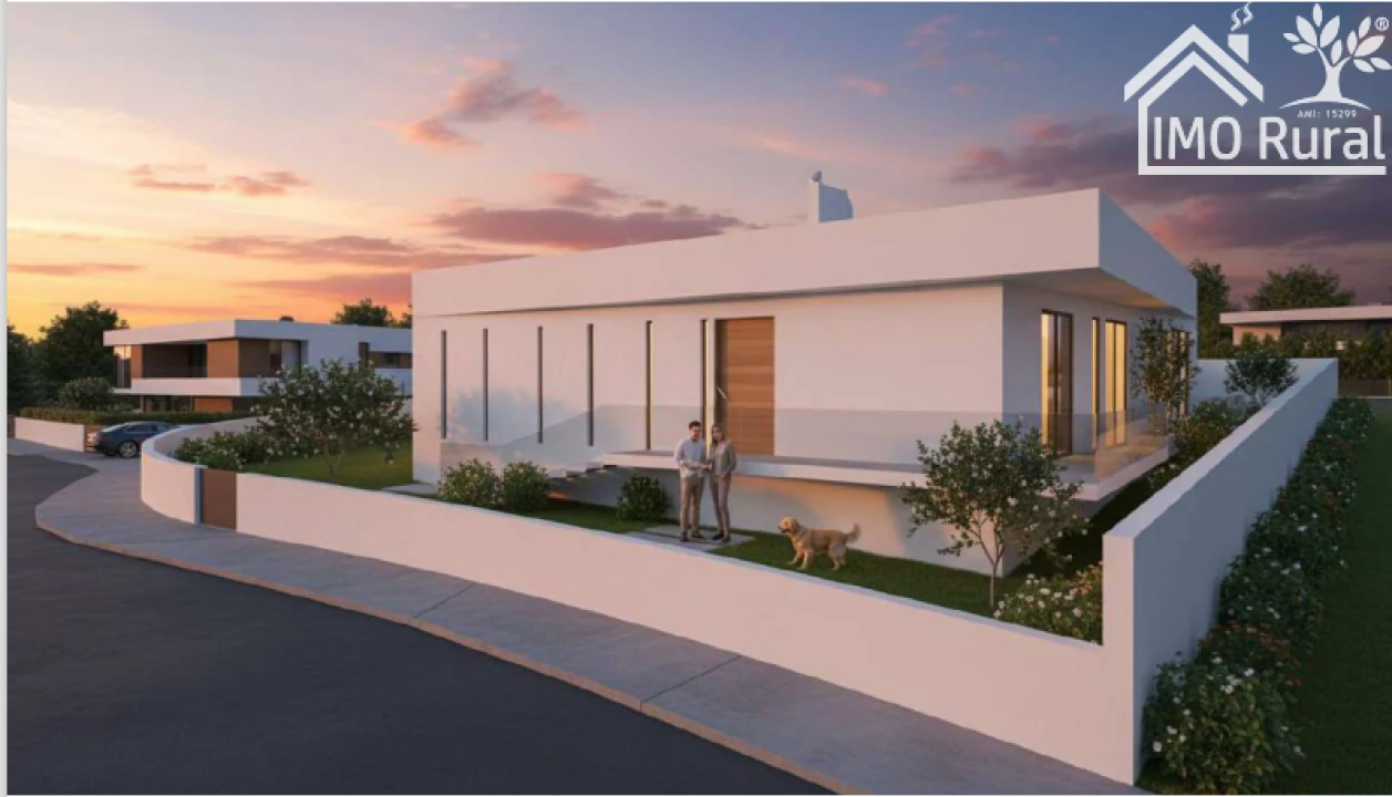 Moradia T3 para Venda em Marvila, Ribeira Santarém, São Salvador, São Nicolau Foto 1