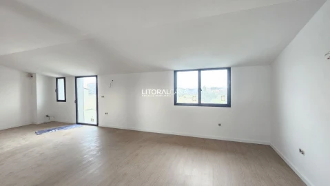 Apartamento T2 para Venda em Esgueira