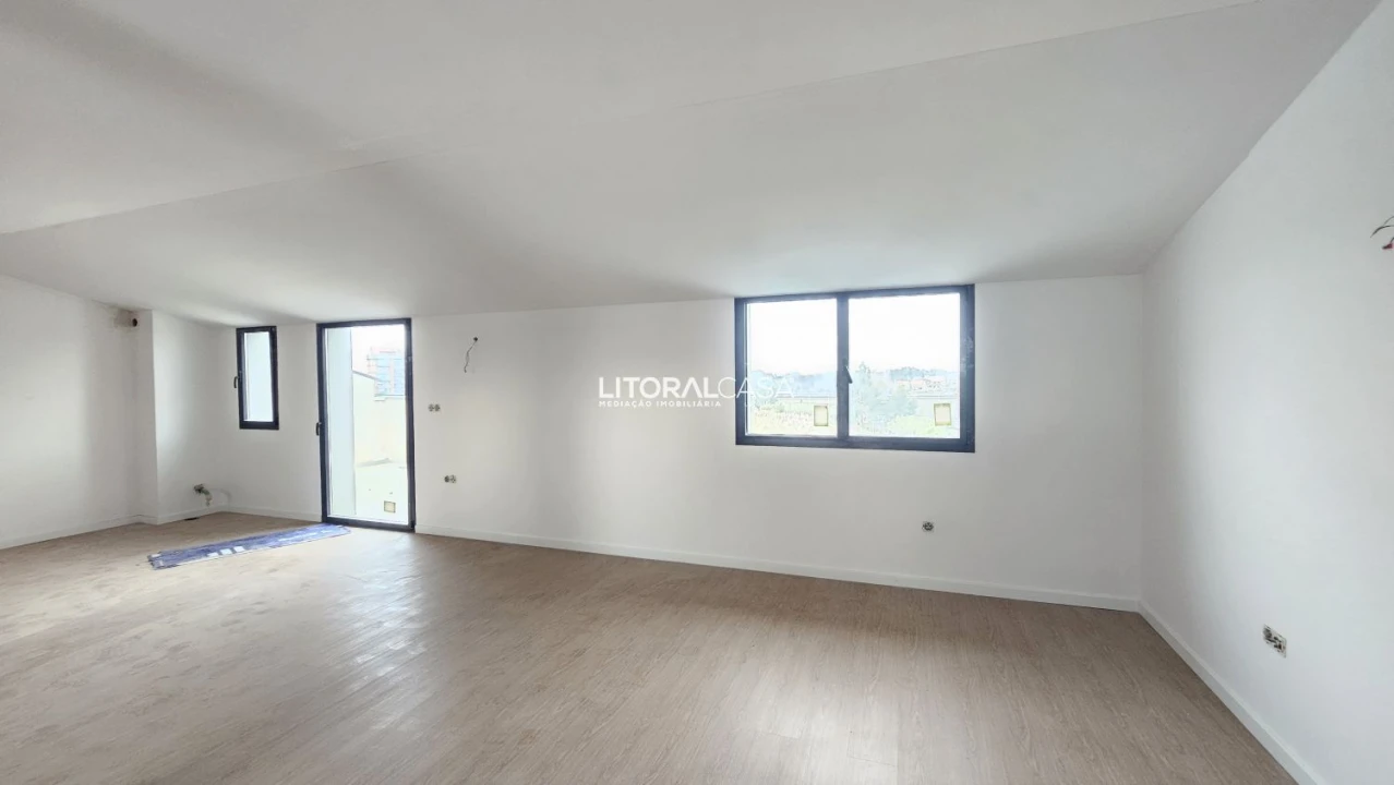 Apartamento T2 para Venda em Esgueira Foto 17