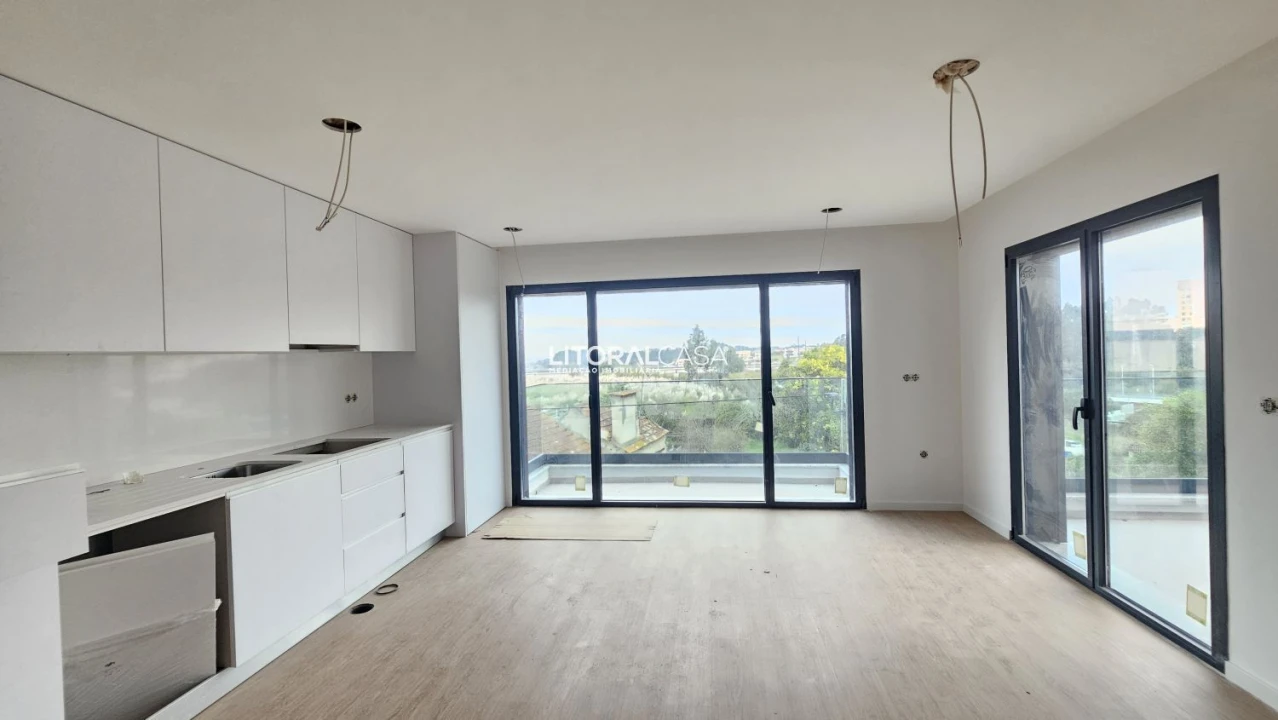Apartamento T2 para Venda em Esgueira Foto 5