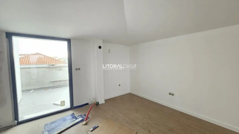 Apartamento T2 para Venda em Esgueira