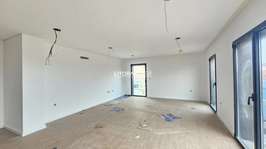Apartamento T2 para Venda em Esgueira Foto 4